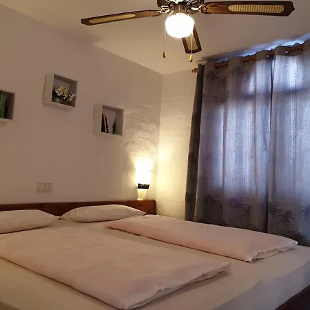 Casa Lirio Apartment *